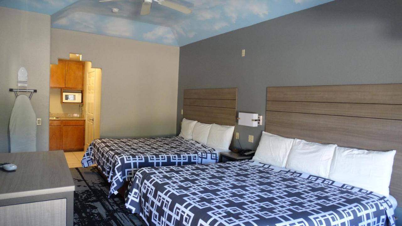 Regency Inn And Suites Humble Esterno foto
